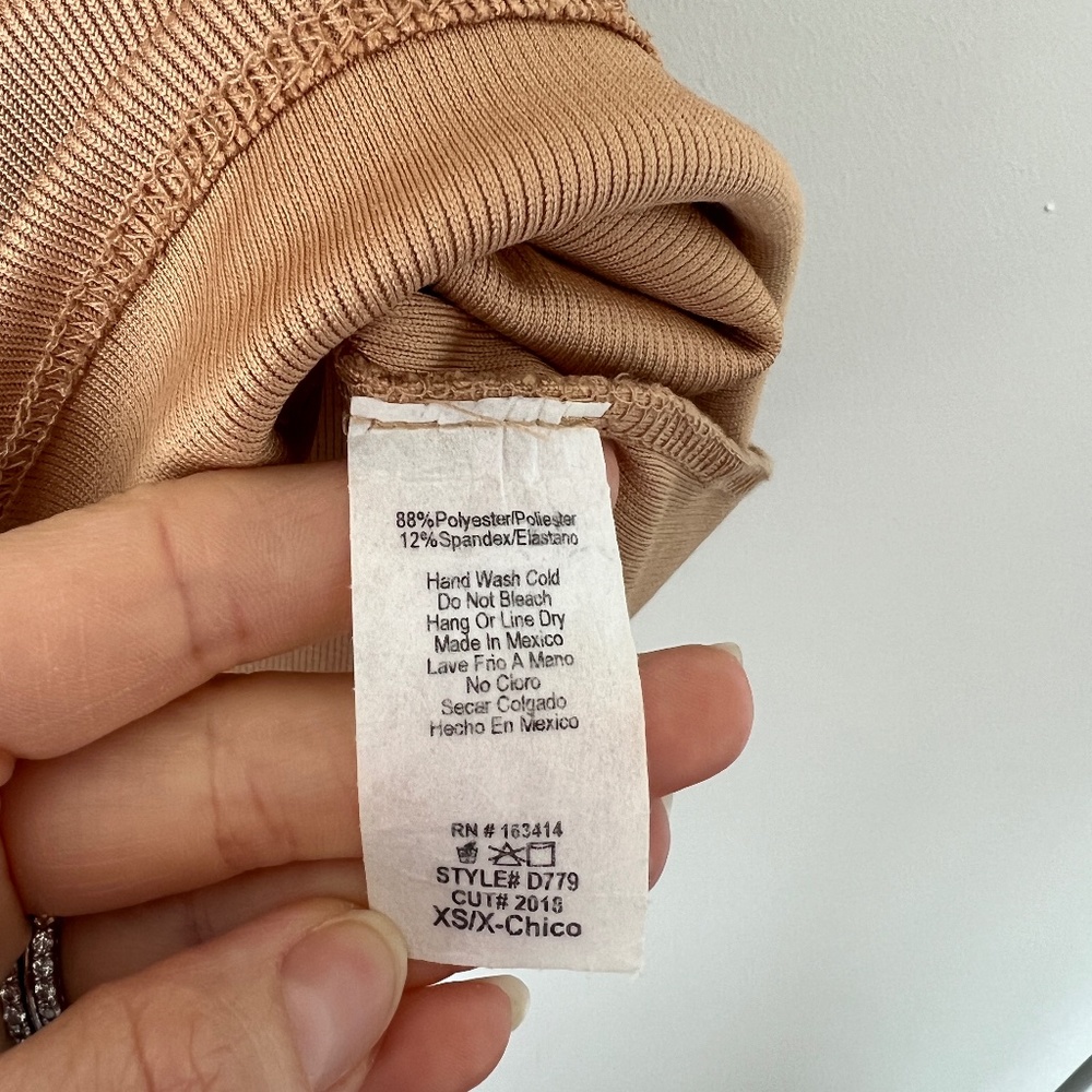 NWOT Ribbed dress - Picture 5 of 6